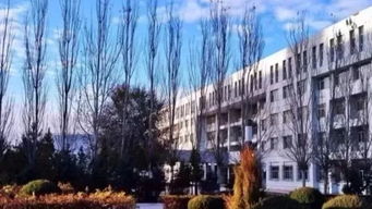 包頭職業(yè)技術(shù)學(xué)院與天津圣納公司共同舉辦內(nèi)蒙古自治區(qū)第二期新能源汽車技術(shù)培訓(xùn)